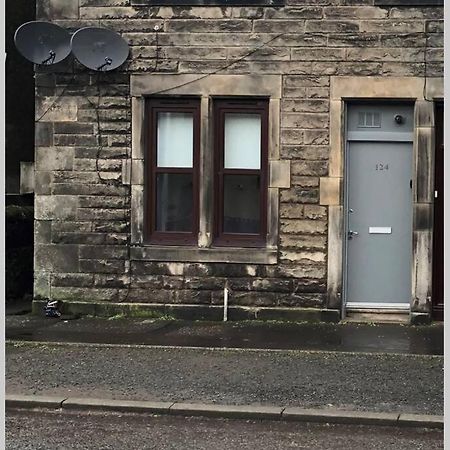 Glenfinnan - Two Bedroom Apartment Dunfermline Bagian luar foto